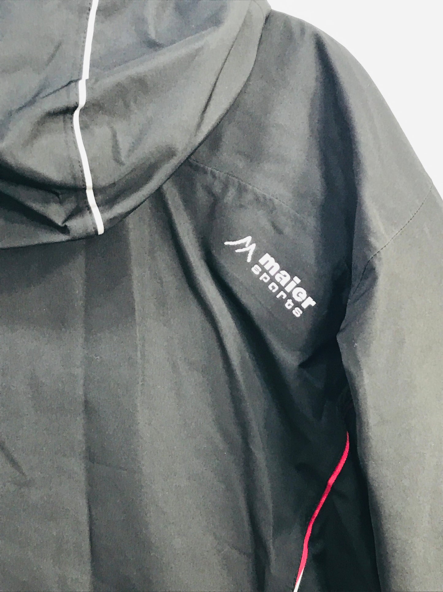 Maier Winter Ski Coat Black Red WOMENS 38/M
#1012