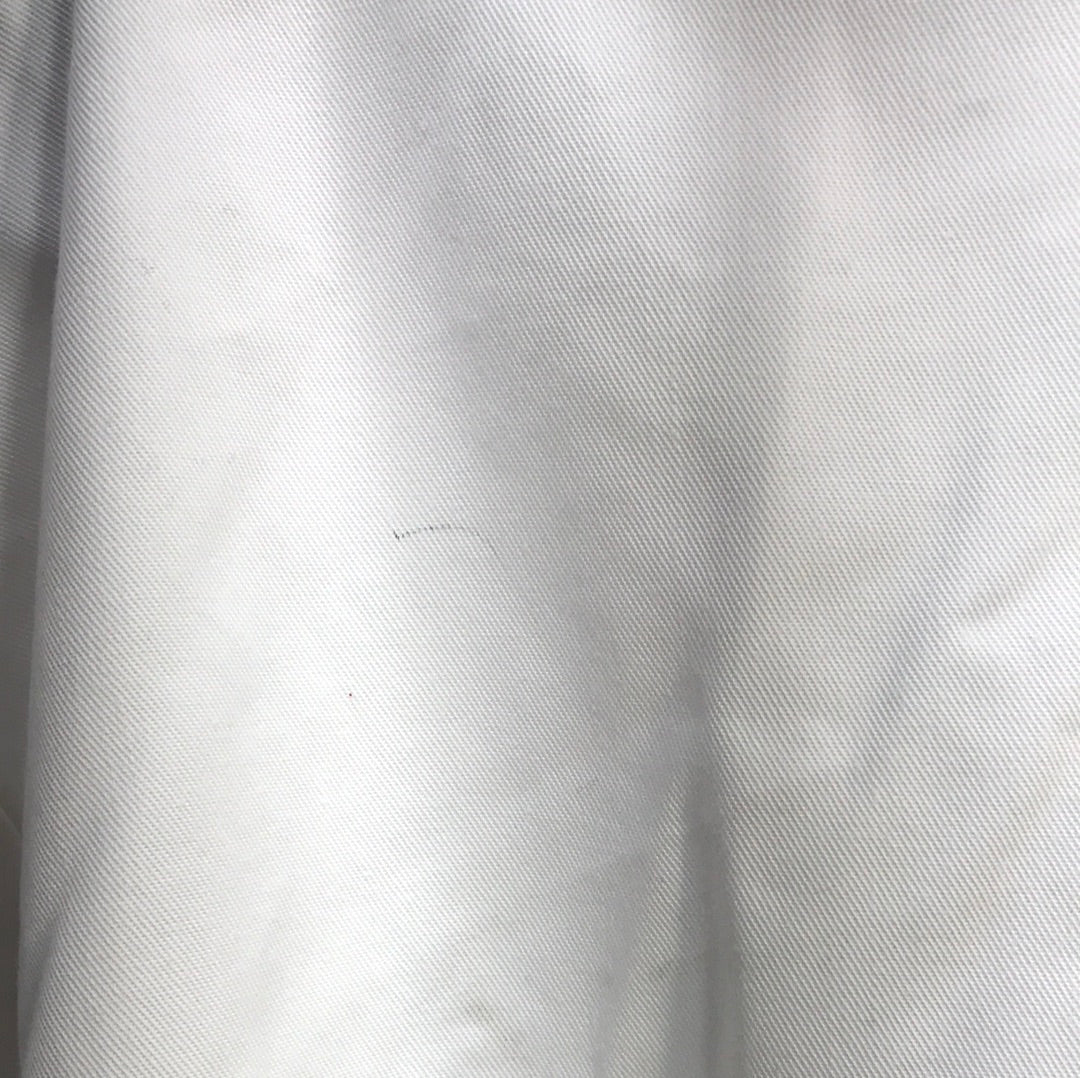 COSTUME Cherokee (LT STAINING) White Lab Coat