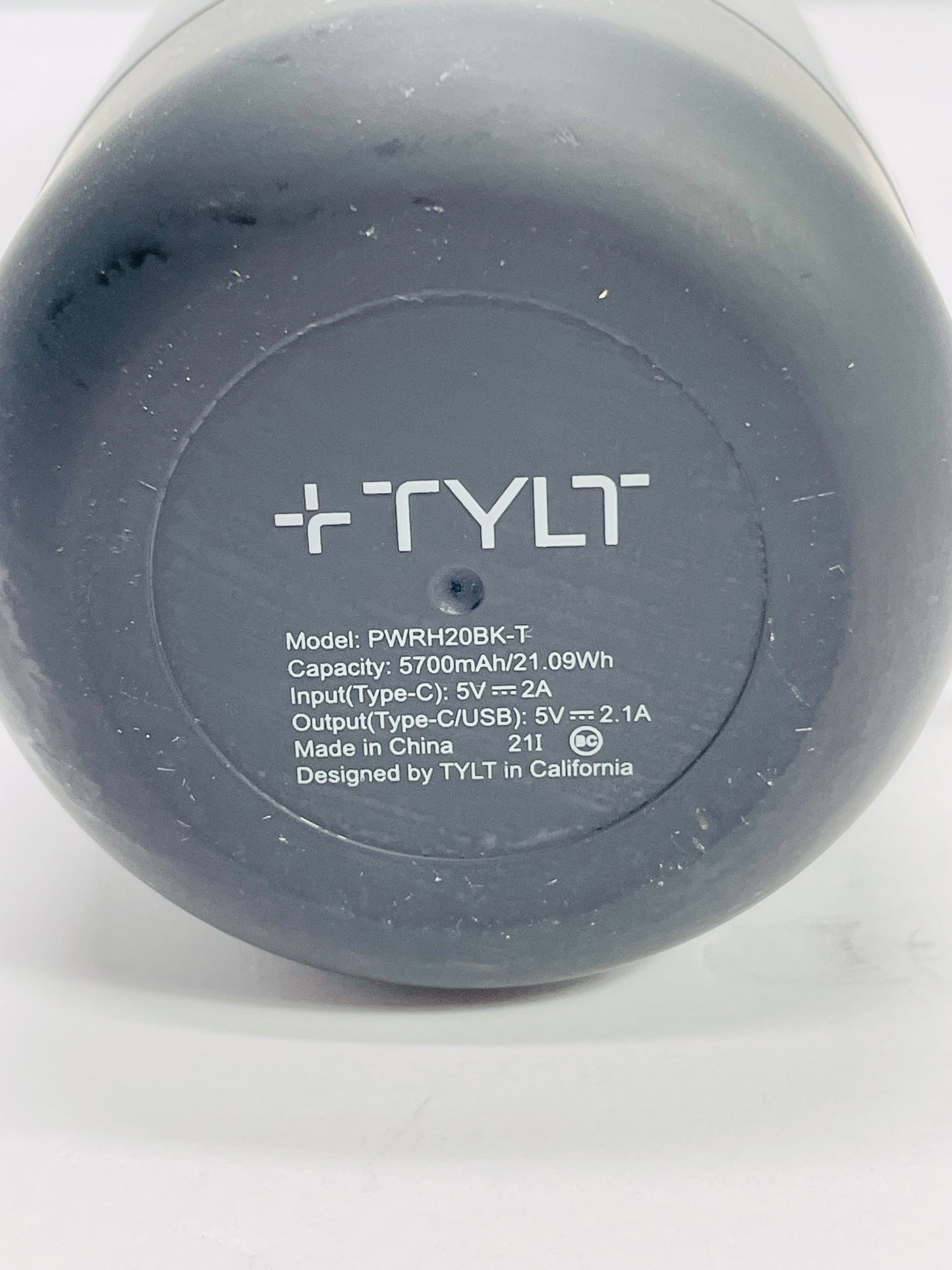 TESTED TYLT All-in-One 17oz Stainless Steel Water Bottle & Portable Power Bank