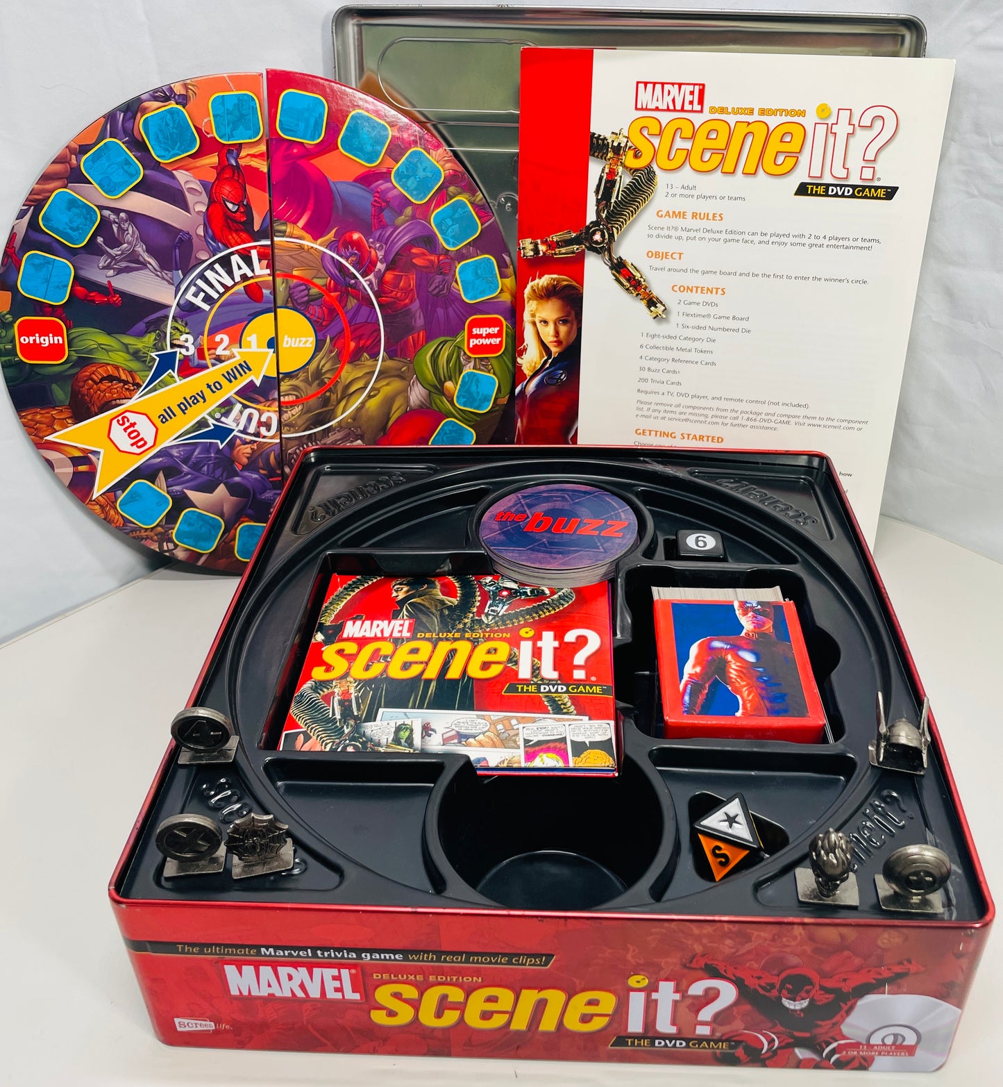 COMPLETE 2006 Marvel Scene It? Board Game in Tin Box