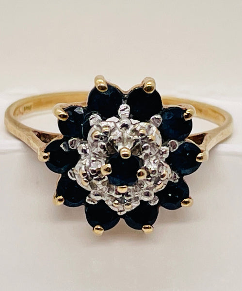 VINTAGE Blue Saphire & Diamond Cluster Flower 10K Yellow Gold Ring Size 7 (1.885g)