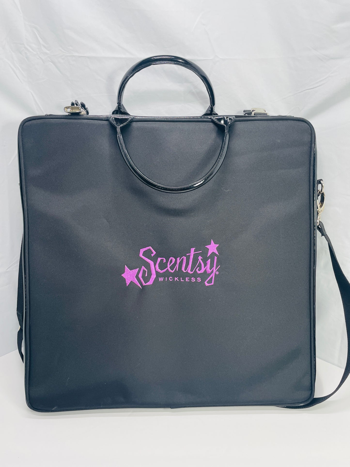 Scentsy Consultants Sample Carrier with 54 Unused Samples VARIETY