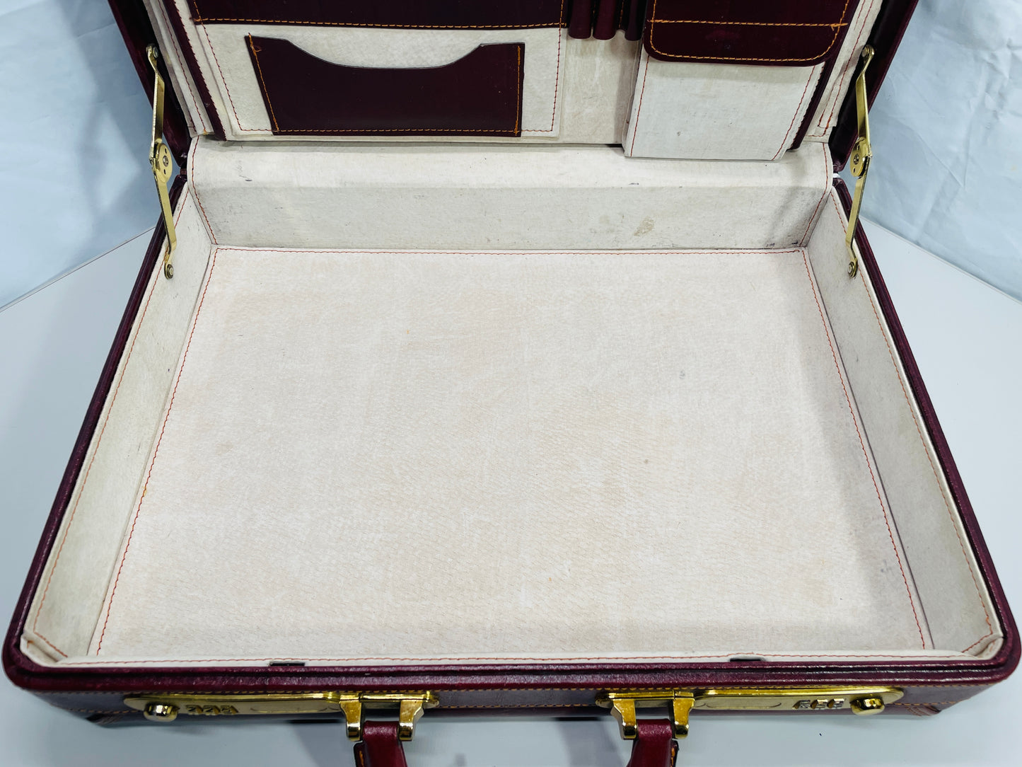 Vintage Hardshell Briefcase Red Leather with thumb Number Locks Left/Right TESTED