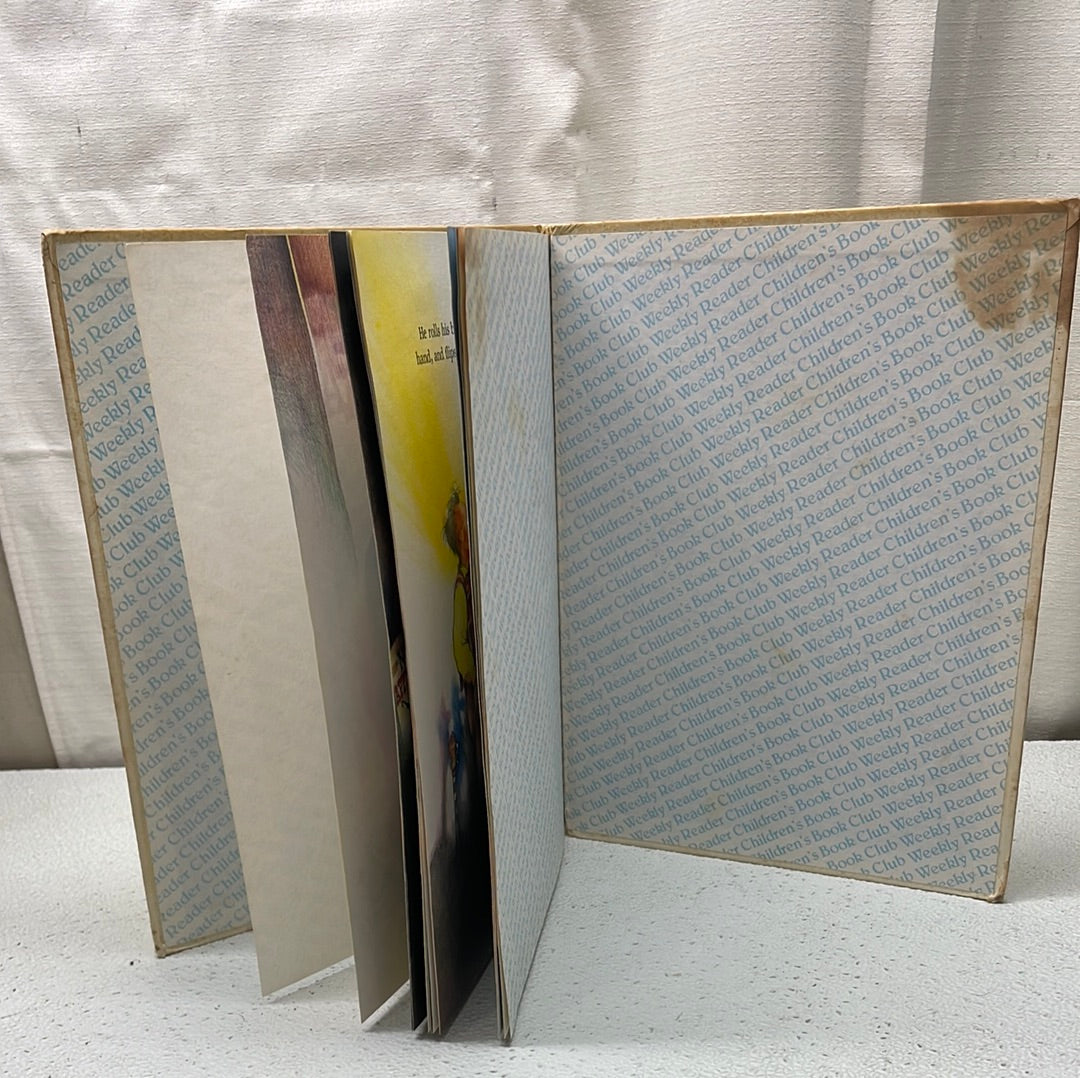 VINTAGE 1988 Song and Dance Man Large Hardcover Book