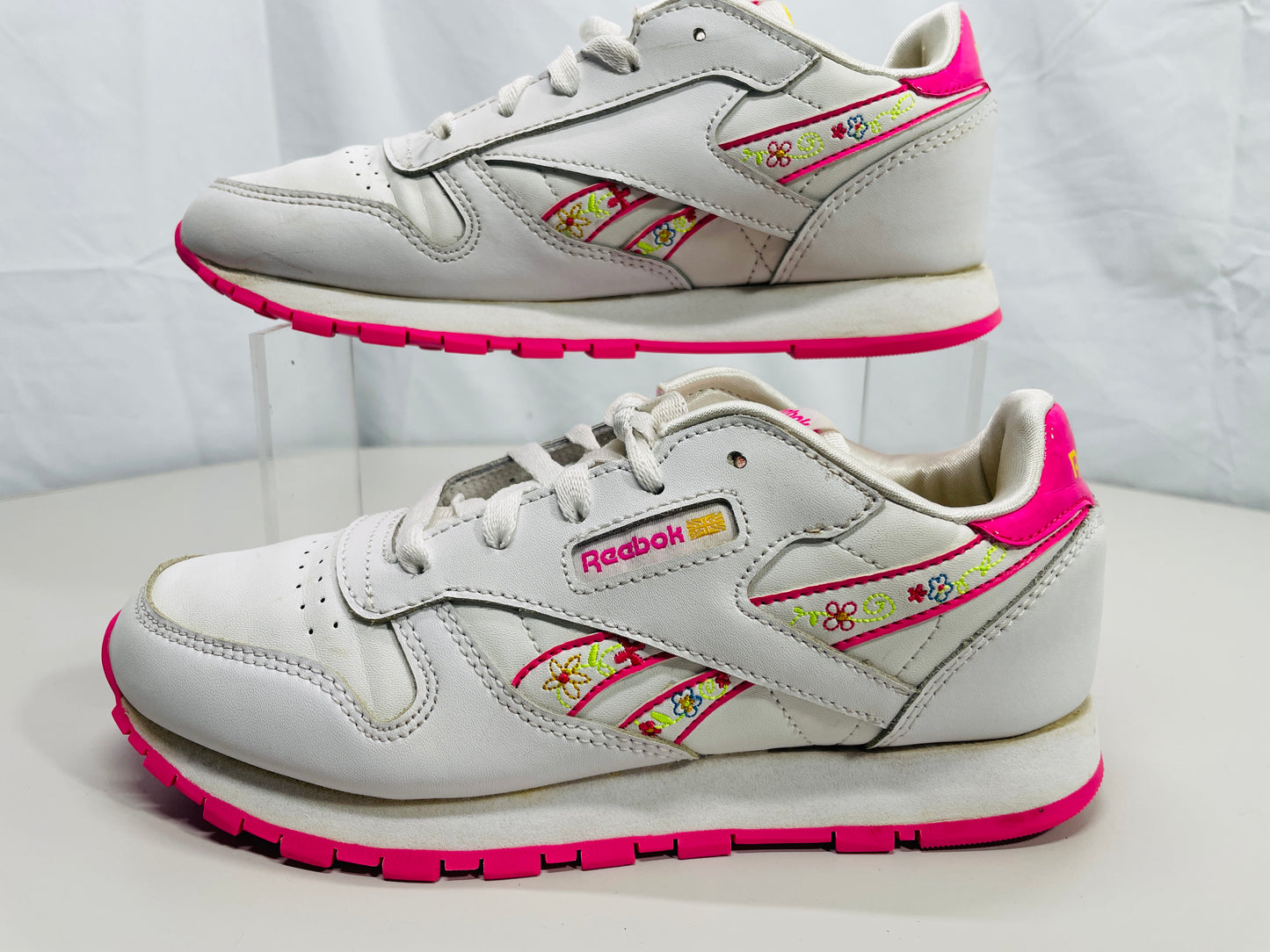 Reebok Classic Running Sneaker White & Pink with Pink Flowers Girls USA 3