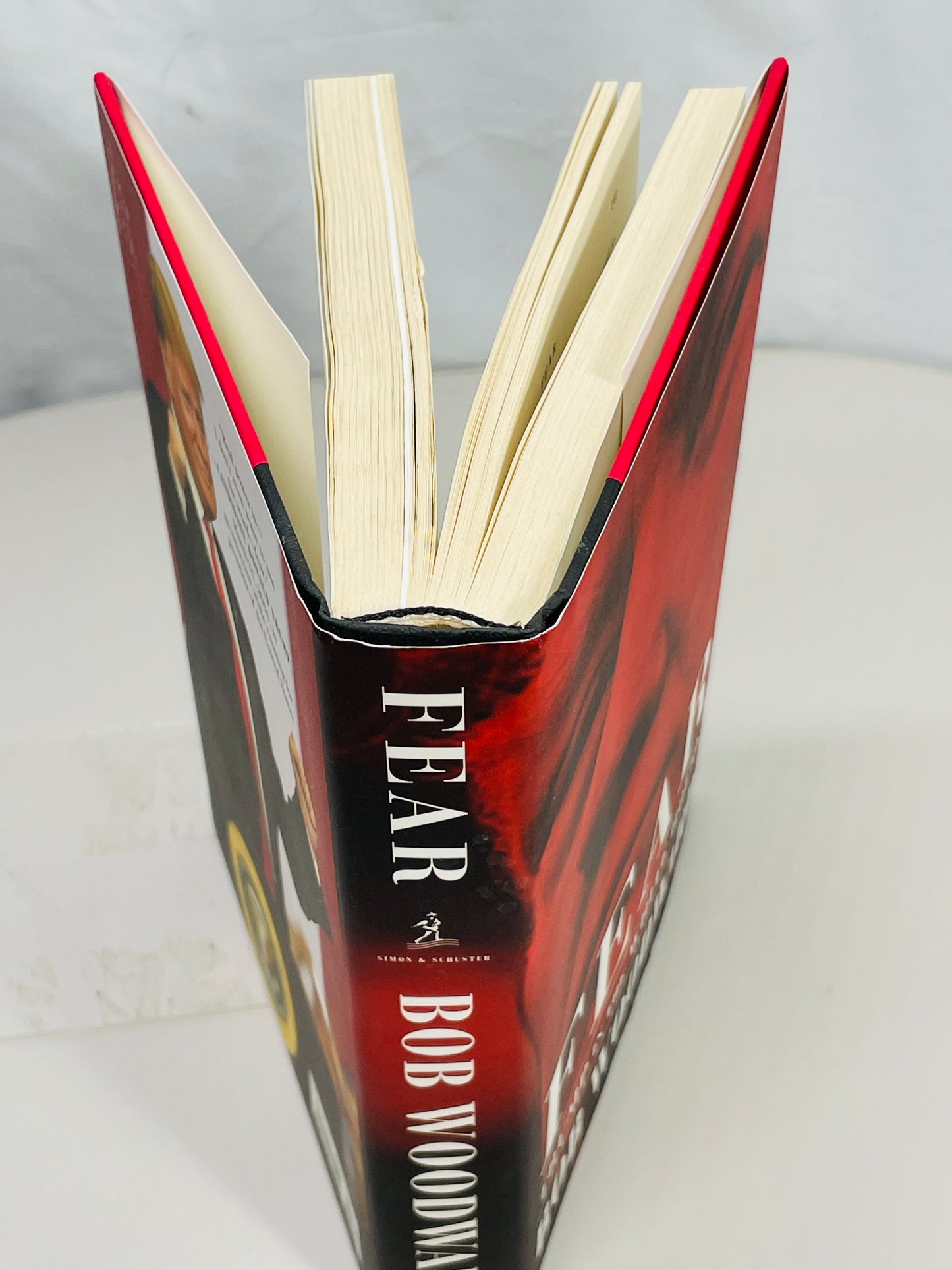 Hardcover Book 2018 FEAR Trump in the White House by Bob Woodard