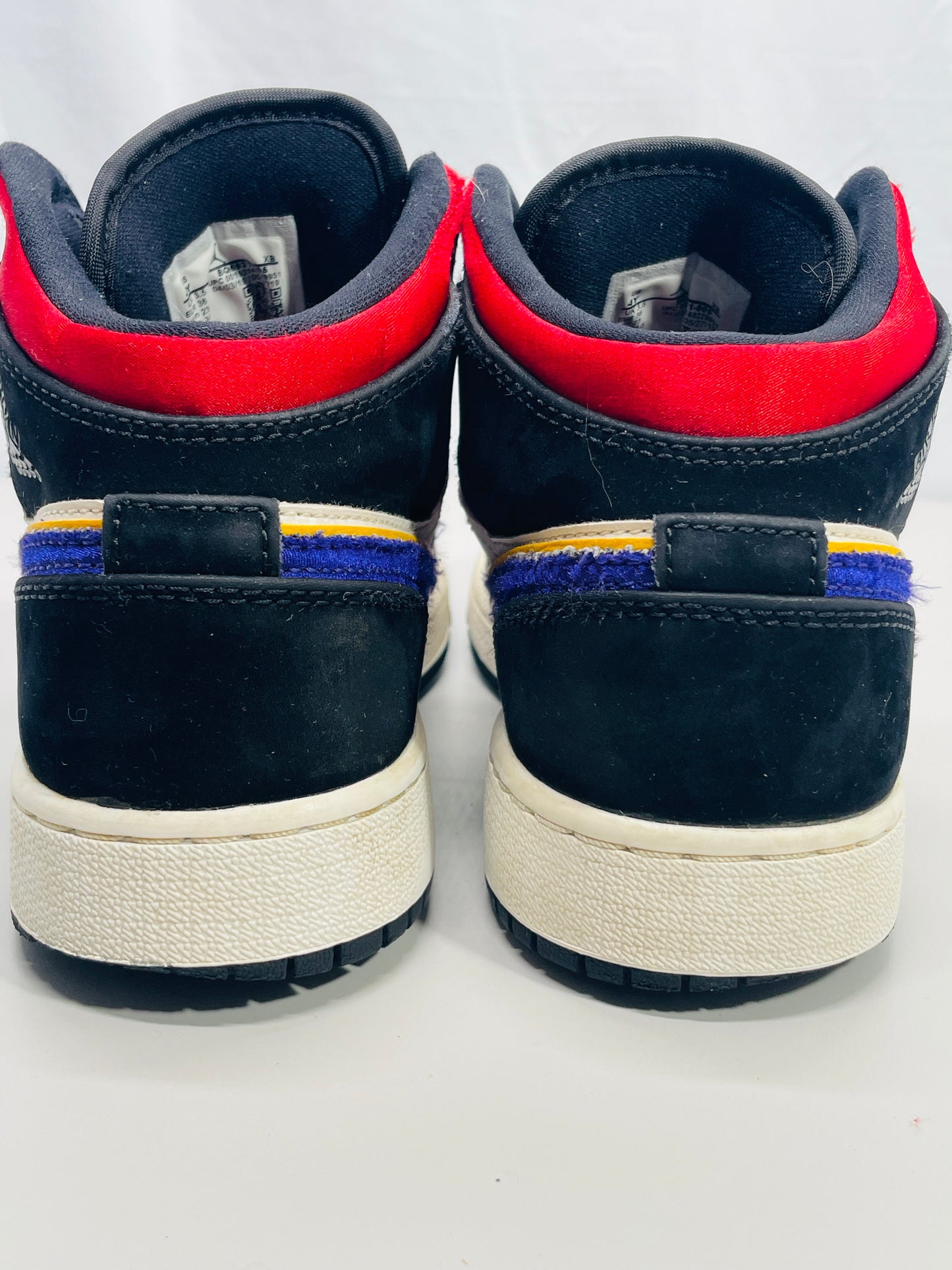 Nike Jordan High Top Sneaker Basketball Shoe Lace Up RETRO Black Blue Red Boys 4Y