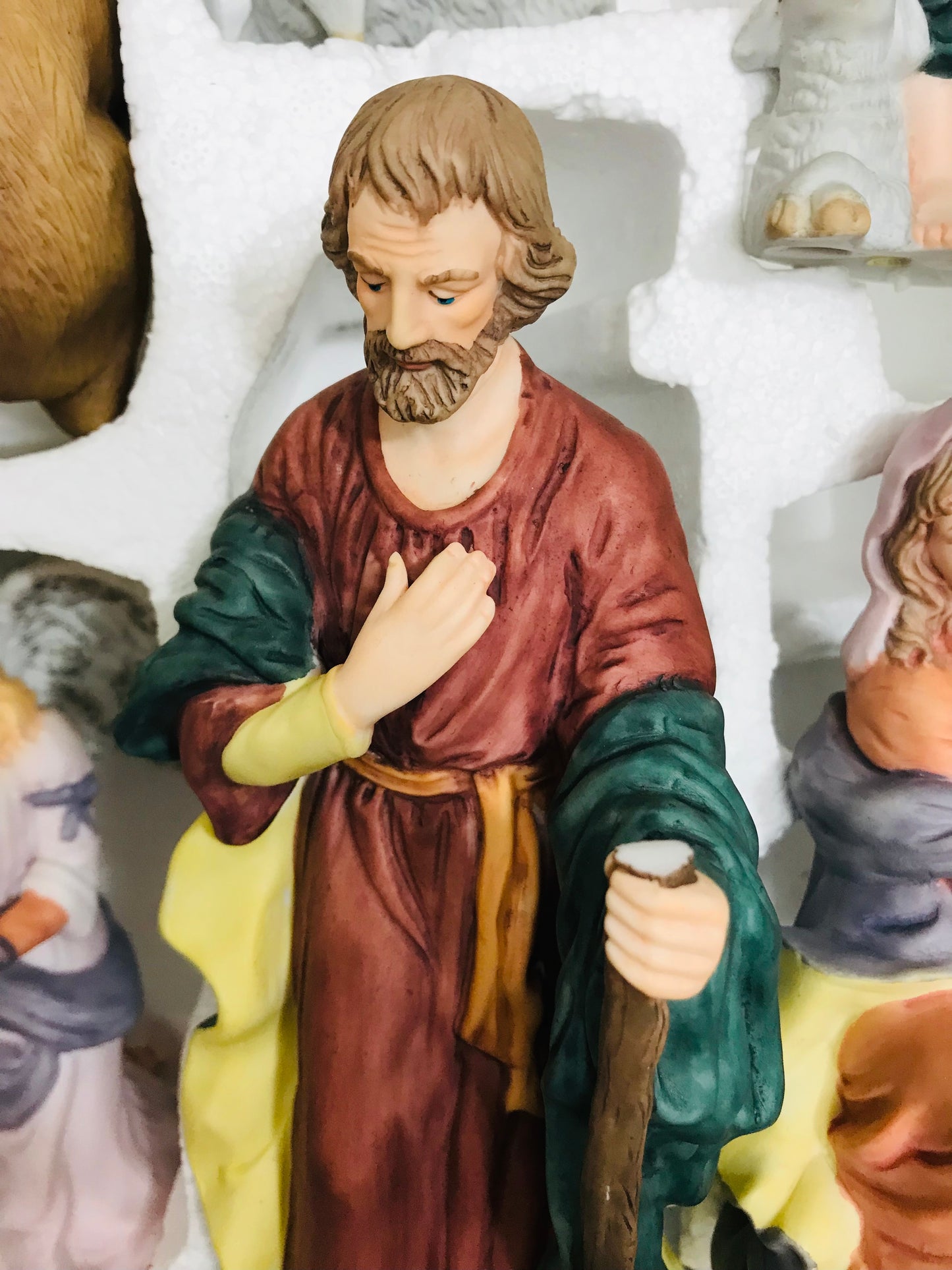 VINTAGE COMPLETE Kirklands Signature 13 PC Nativity Set BROKEN HAND/STAFF * SEE PICS *