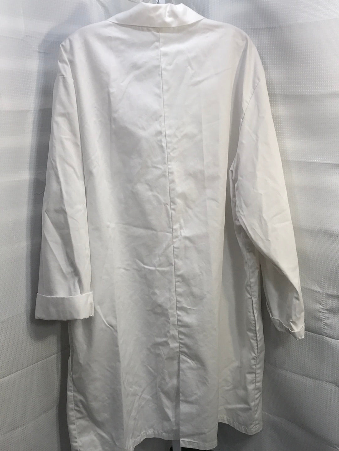 COSTUME Cherokee (LT STAINING) White Lab Coat
