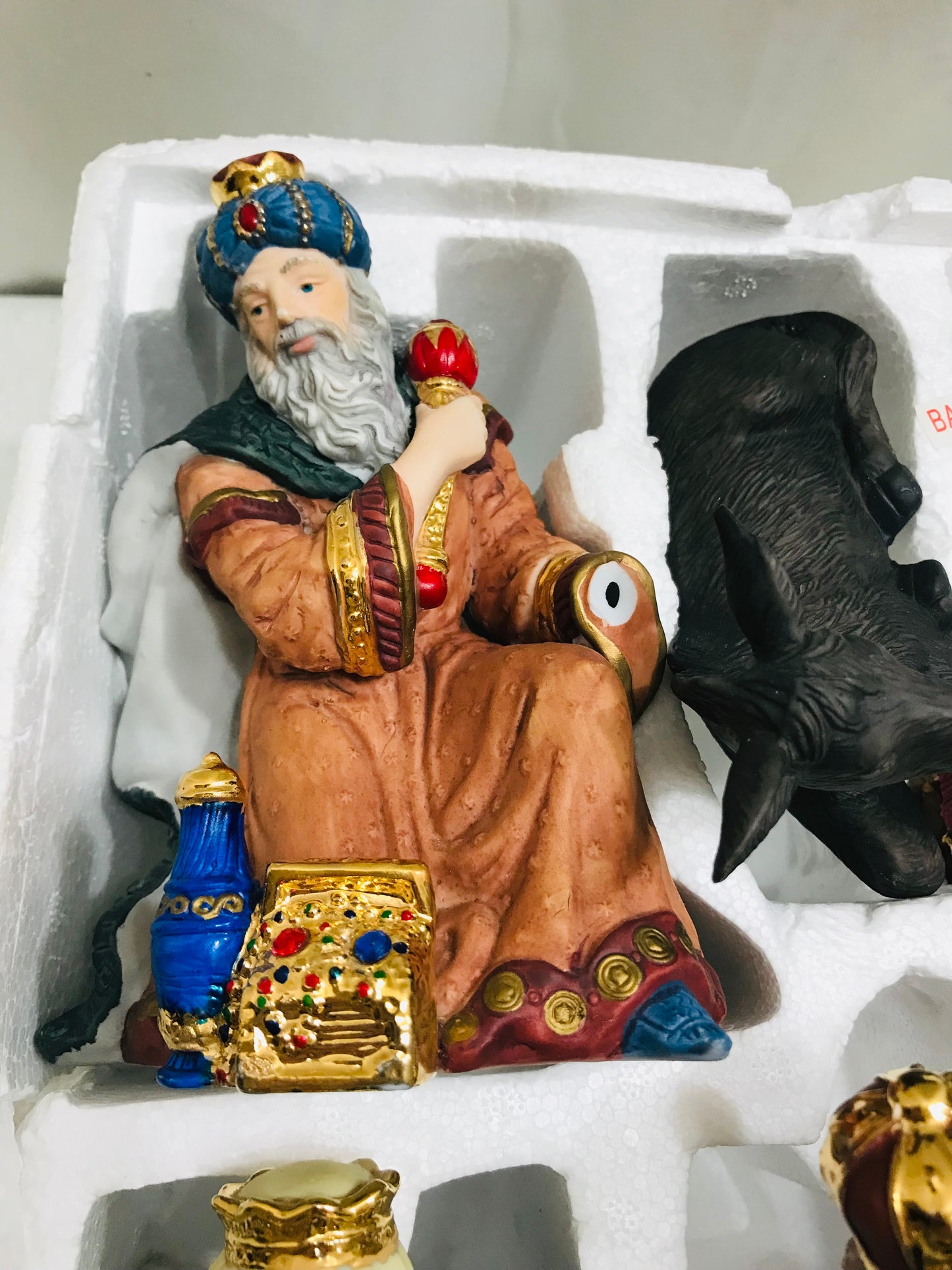 VINTAGE COMPLETE Kirklands Signature 13 PC Nativity Set BROKEN HAND/STAFF * SEE PICS *