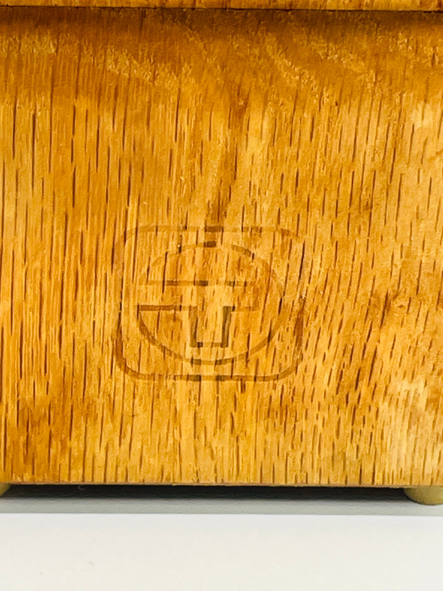 Wooden Knife Block 6 Slots Pecan Stain Lt Wear