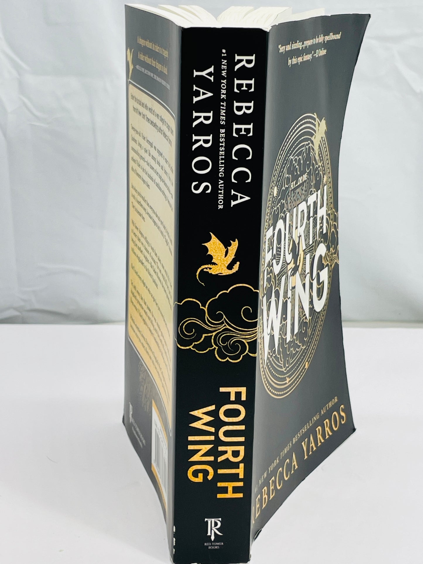 Fourth Wing by Rebecca Yarros LT WEAR