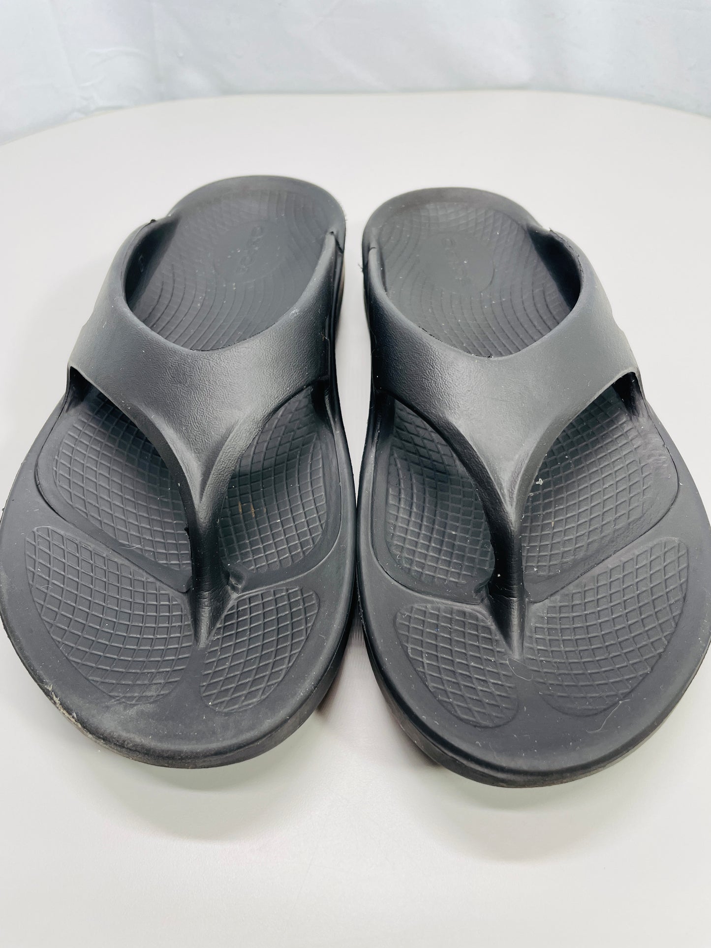 Oofos Flip Flop BLACK Soft Sandals M 6 - W 8 EU 39 Lt Wear