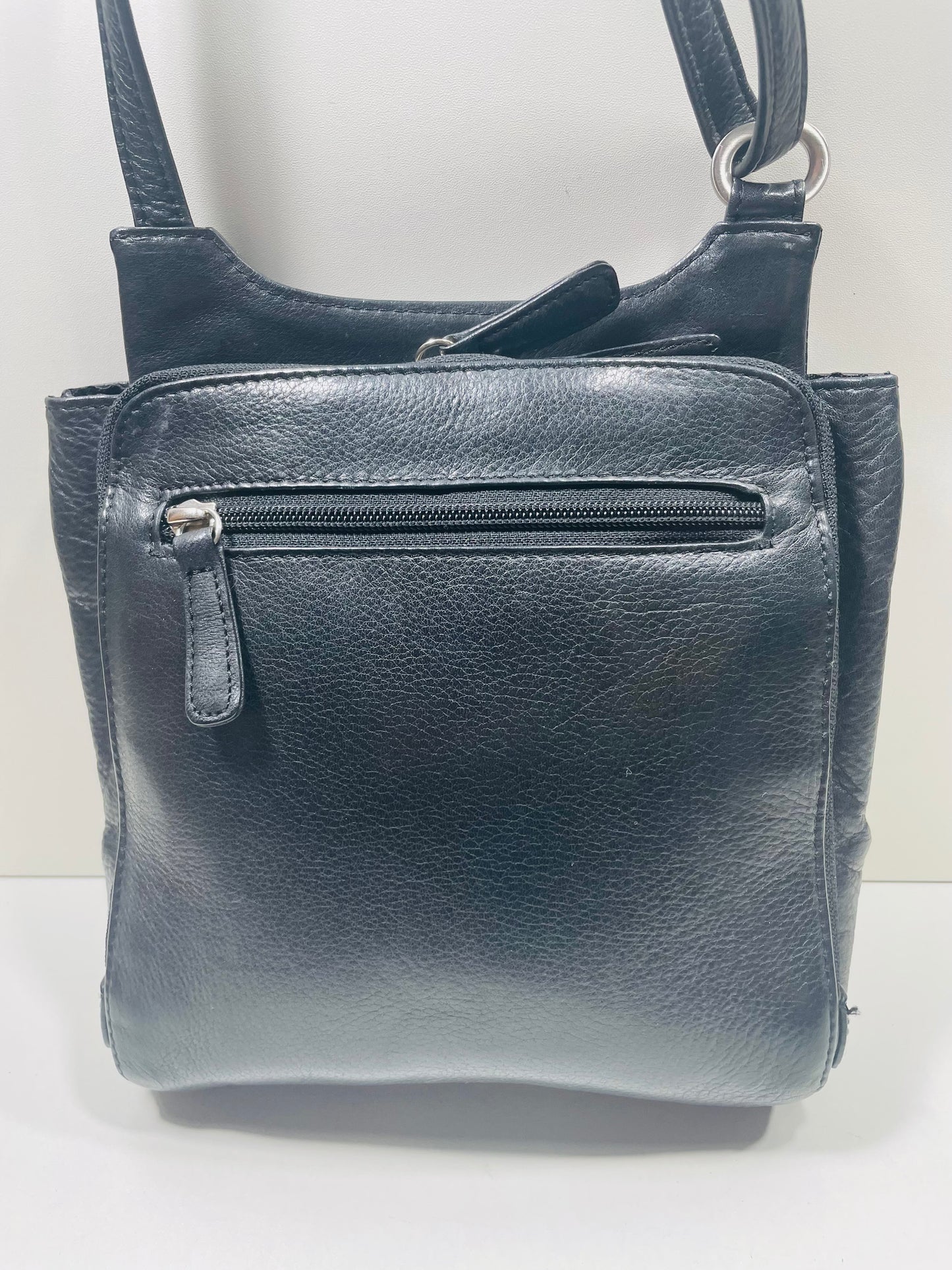 Osgoode Marley Black Leather RFID Crossbody Organizer Purse LT WEAR