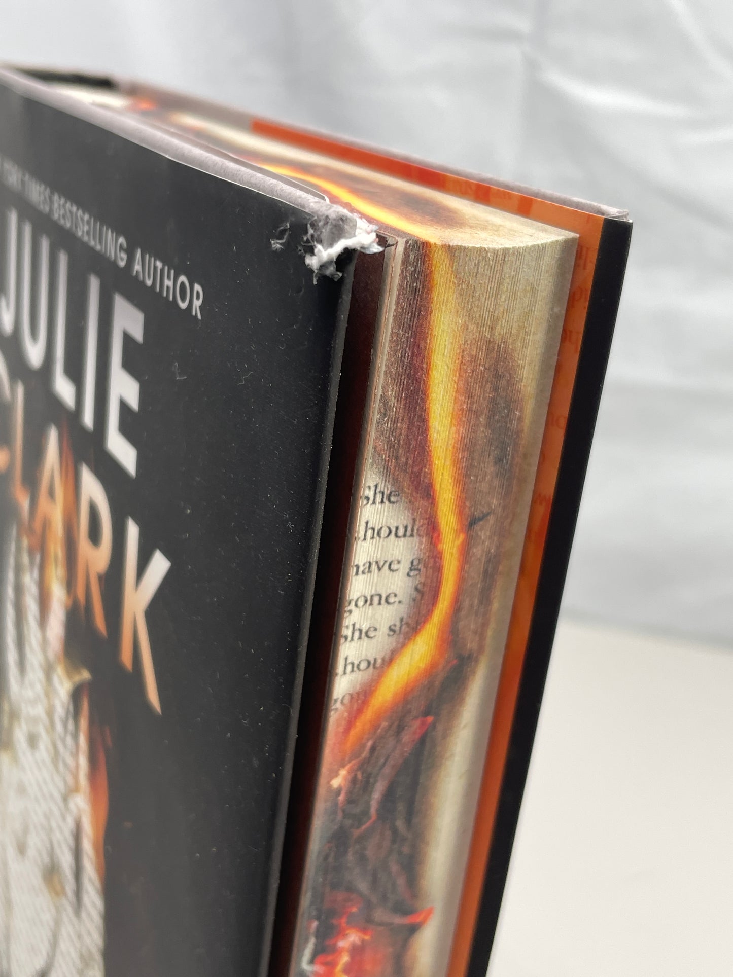 Hardcover Book Julie Clark 2025 The Ghostwriter LT WEAR NON FICTION