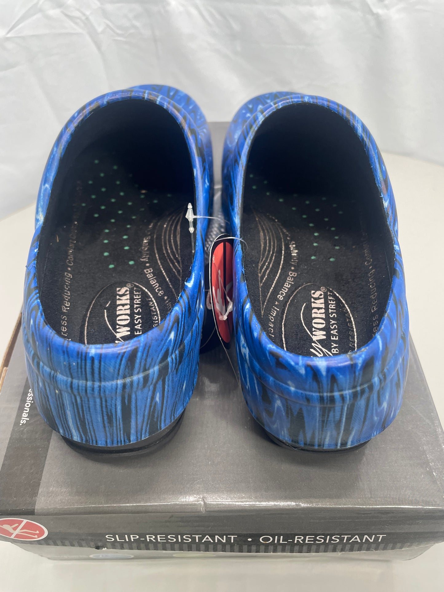 NIB! Easy Works by Easy Street Kris Navy Ripple Clogs Ladies 10