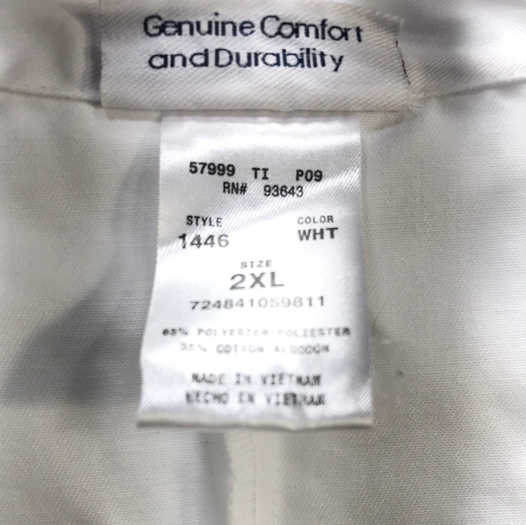 COSTUME Cherokee (LT STAINING) White Lab Coat