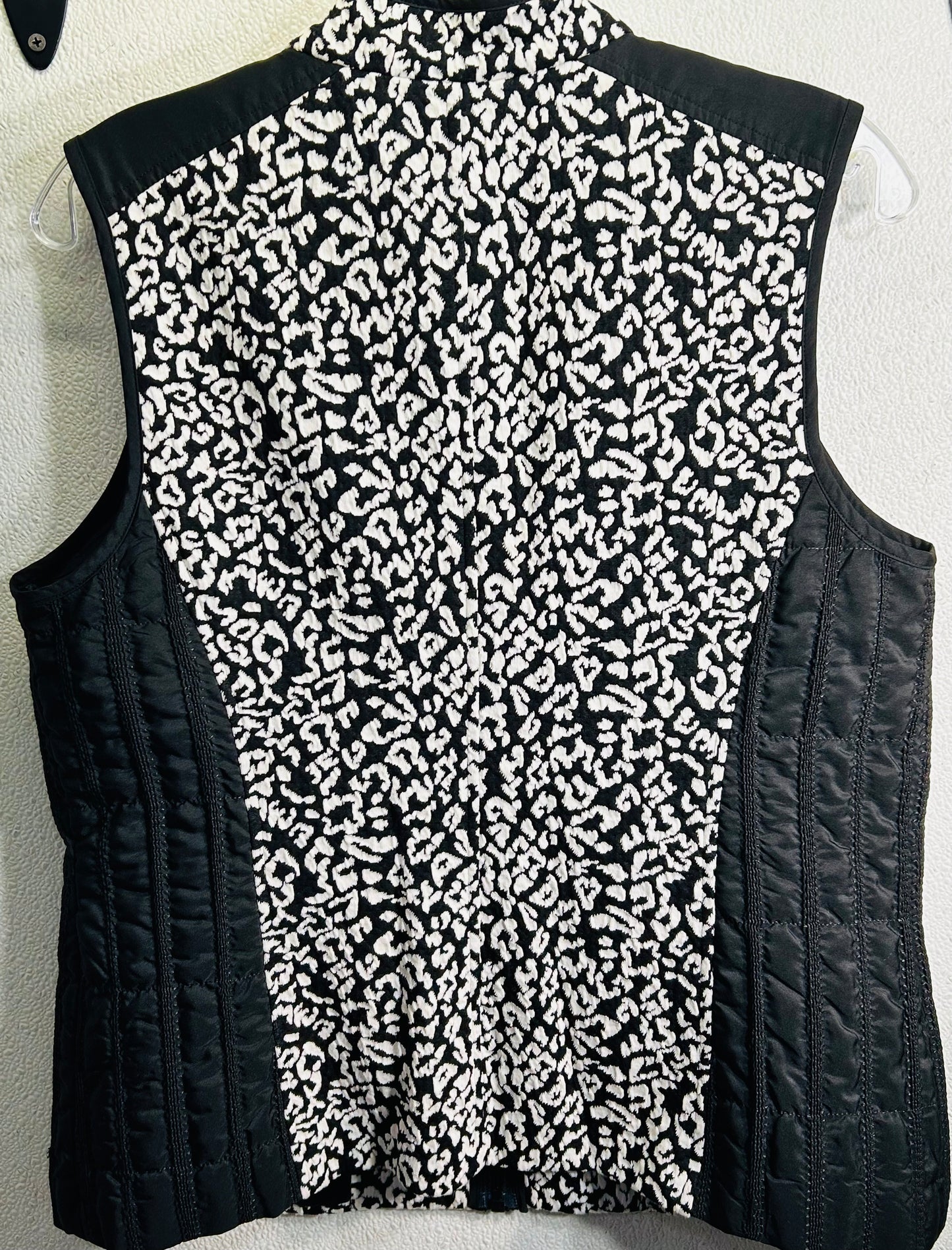 Chico's Black / White Zip Up 4 Pocket Vest Ladies M; Chico's Size 1