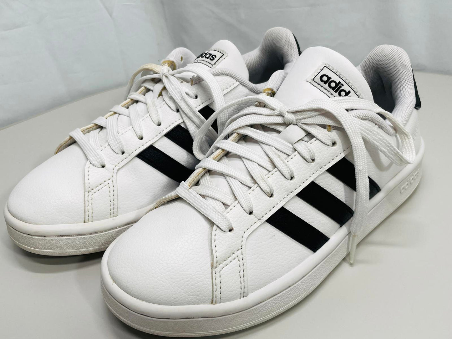 Adidas Grand Court White / Black Shoes Wmns 6