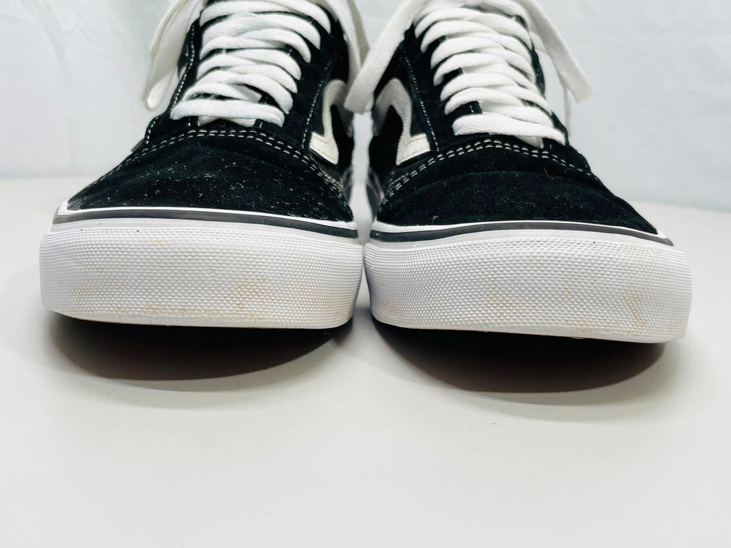 Vans Old Skool Black / White Shoes UNISEX Mens 9, Wmns 10.5