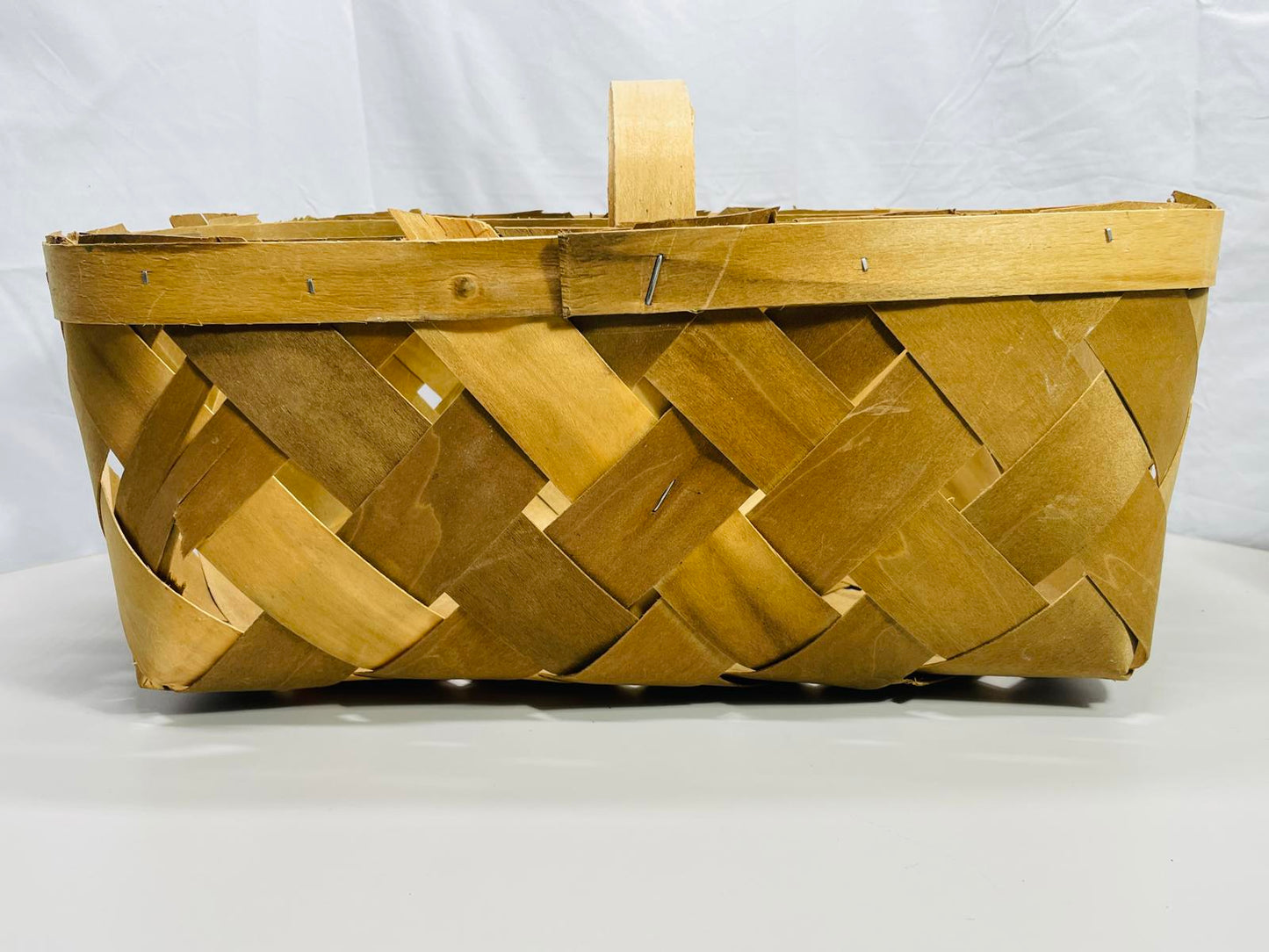 Vintage Slat Basket Lt Wear with Handle 18"