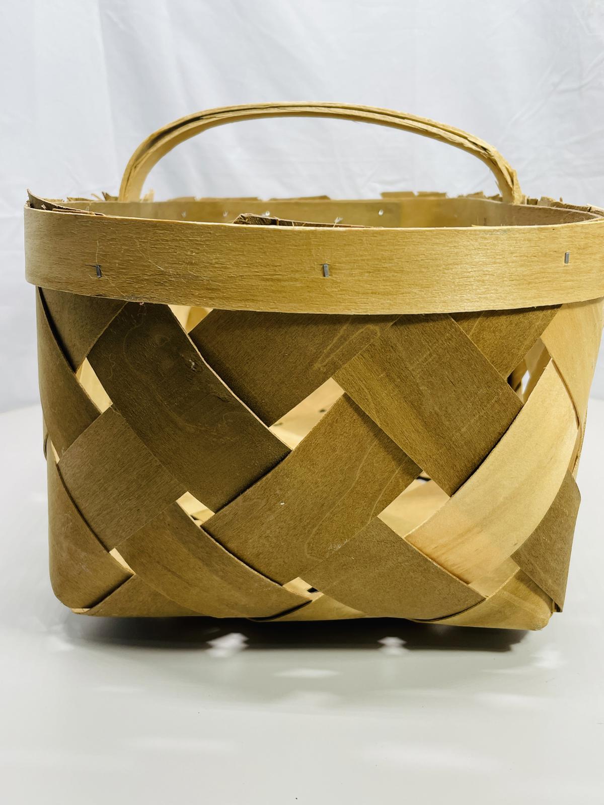 Vintage Slat Basket Lt Wear with Handle 18"