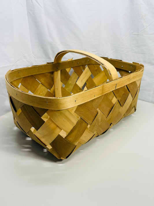 Vintage Slat Basket Lt Wear with Handle 18"